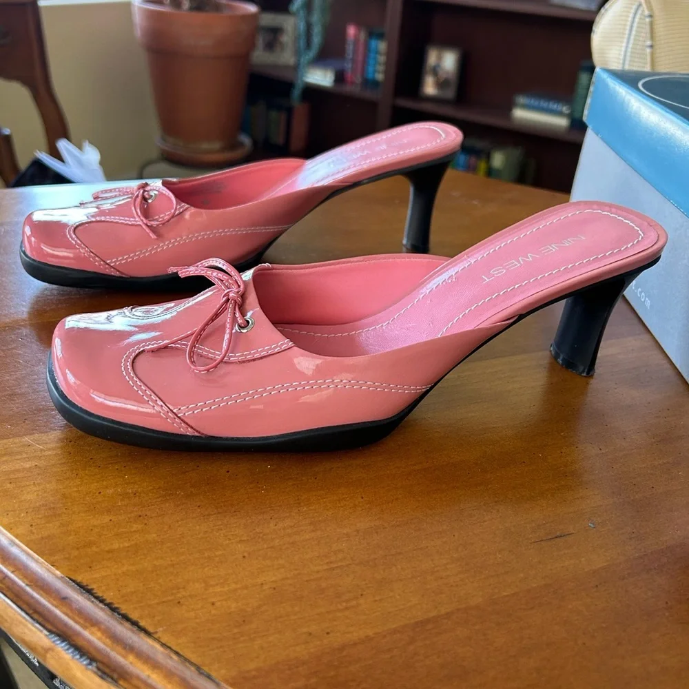 Nine West Light Pink Patent Mules NWT - Picture 4 of 6